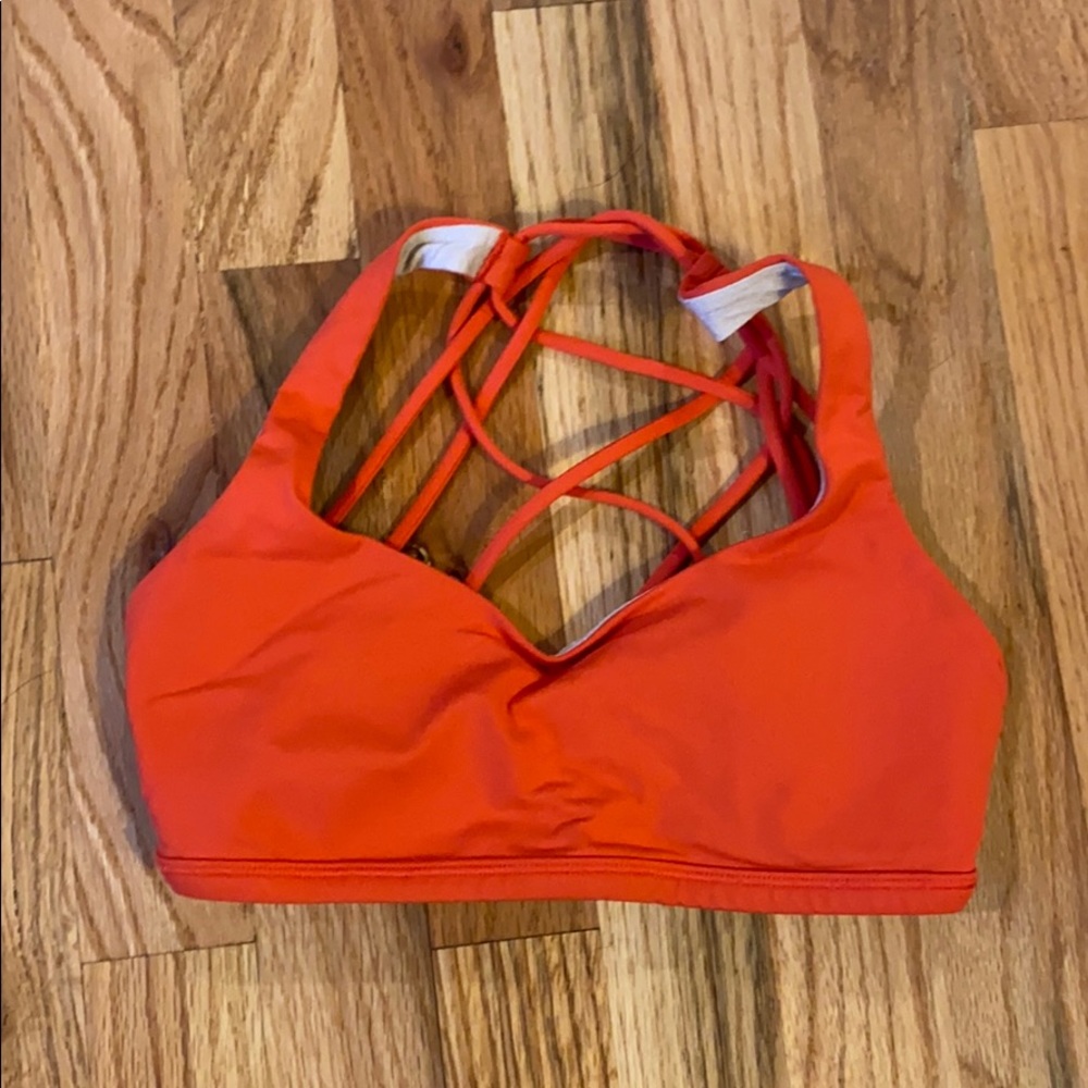 Lululemon sports bra